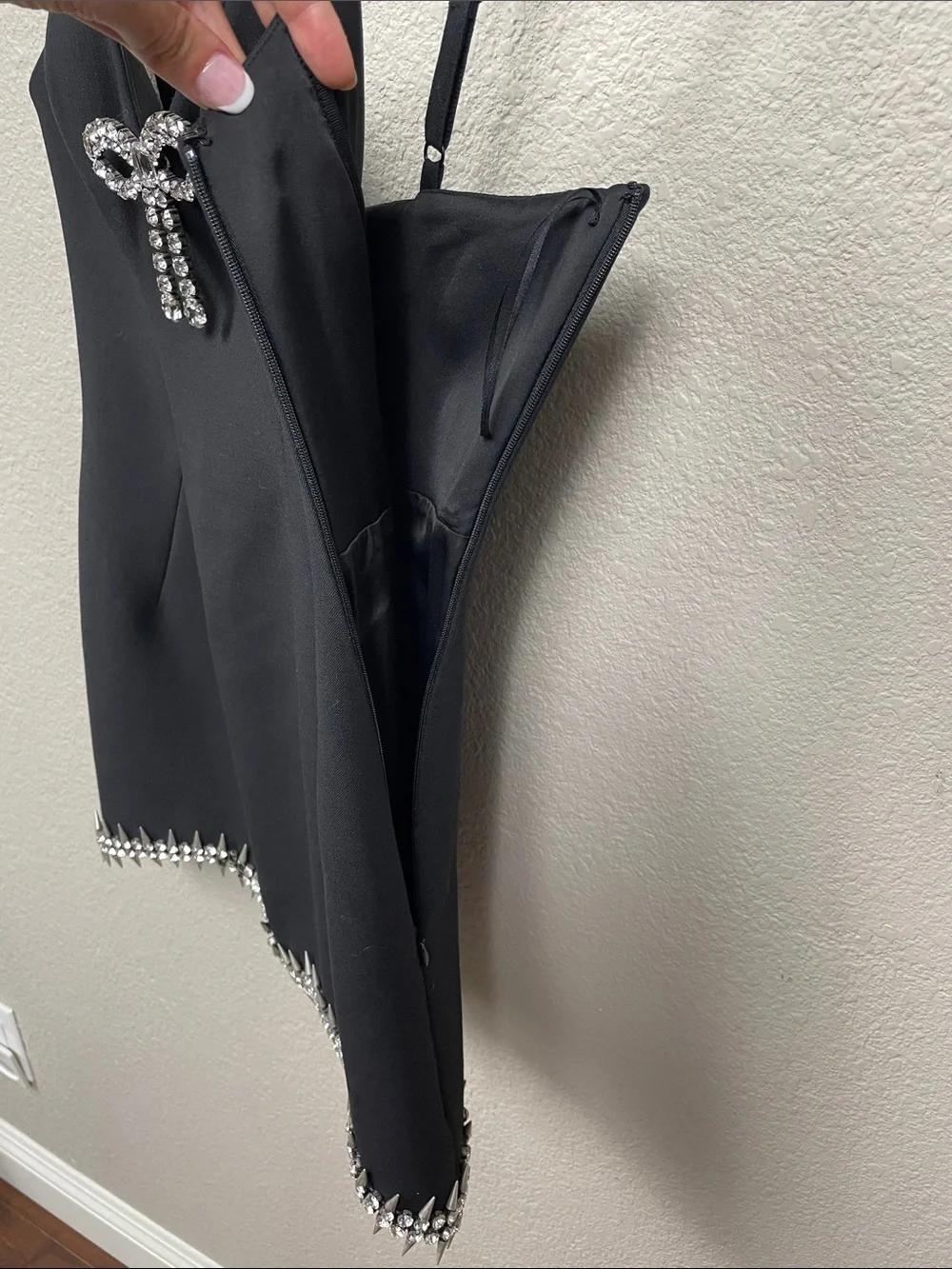 AREA NYC Crystal Spike Embellished Mini Dress Black LBD FLAW Sz 8 - Picture 5 of 17